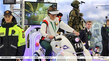 Интерактивные стенды, экипировка, исторический блок. Что можно увидеть на экспозиции МВД на выставке достижений "Моя Беларусь"