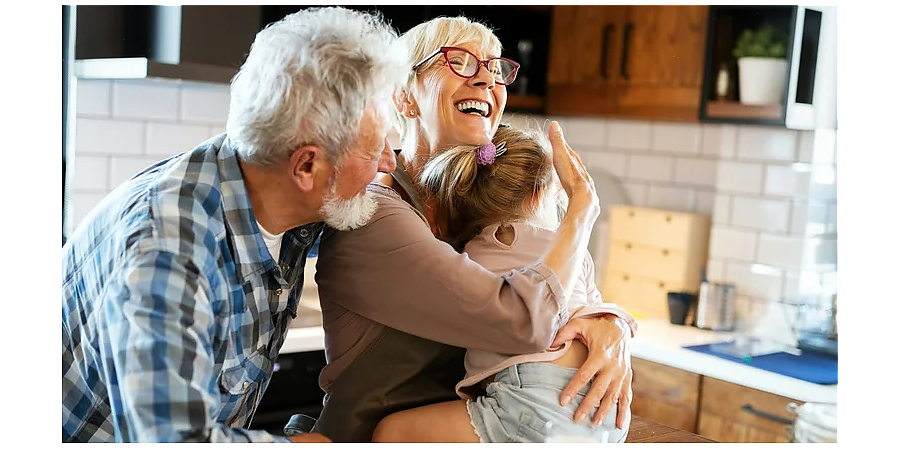Сходите в гости к бабушке и дедушке в Васильев день: приметы на 14 января