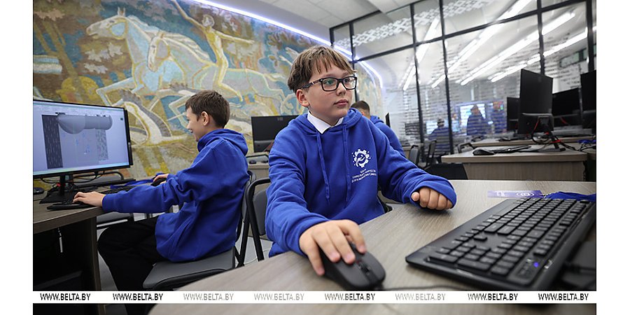 Александр Лукашенко в Минске дал старт работе Центра технического творчества детей и молодежи