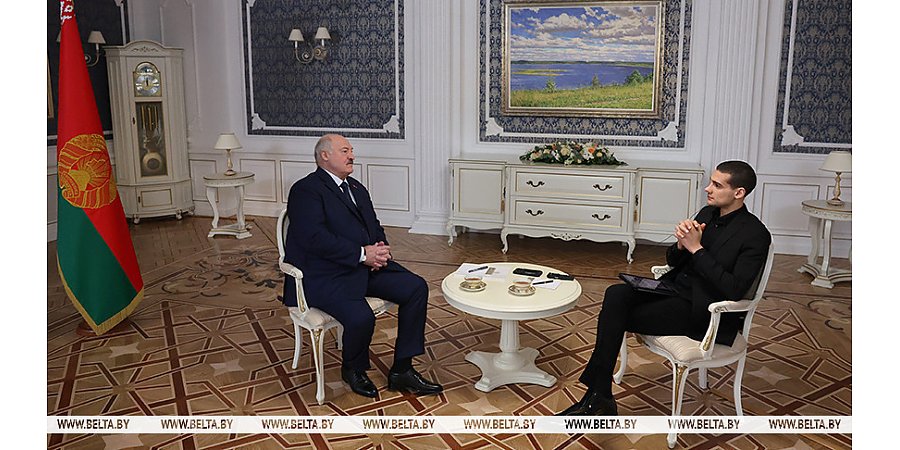 Александр Лукашенко дал интервью американскому блогеру, представителю новых медиа Марио Науфалу