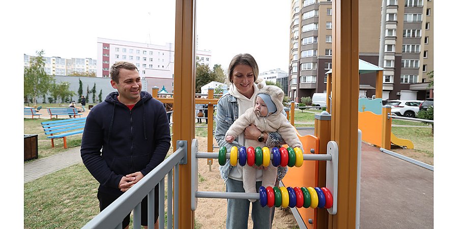 Какие мероприятия пройдут в Неделю родительской любви, рассказали в Минтруда