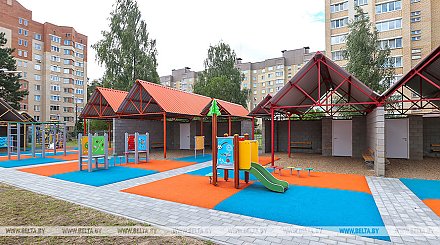Стандарт - 10,5, в городах-спутниках - 12. От чего зависит время работы детских садов в Беларуси