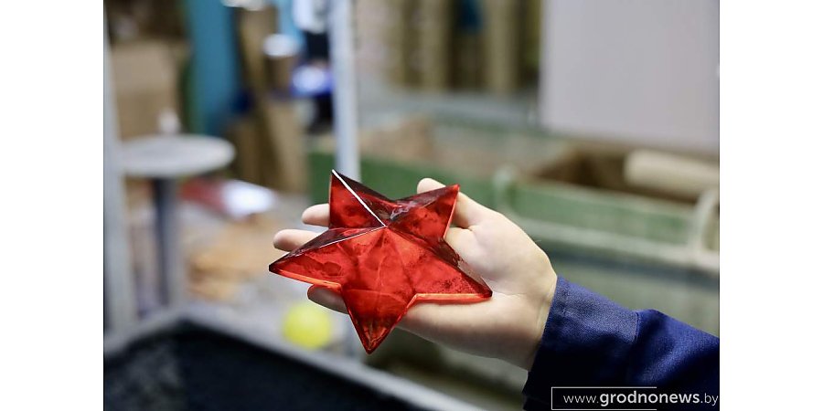 Как в огне и стекле рождается «Красная звезда Героя»