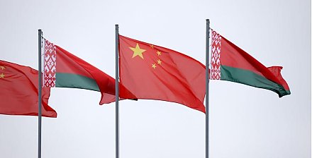 Александр Лукашенко прибыл с визитом в Китай. Рассказываем о главном в графике Президента