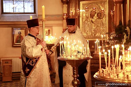 Православные христиане отмечают Рождественский сочельник