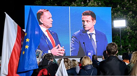 Дебаты под прицелом. Как Тшасковский и Навроцкий пытаются переманить избирателей перед вторым туром