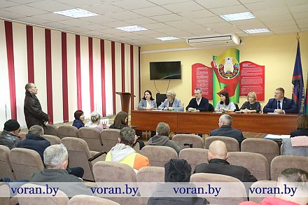 На Вороновщине прошло заседание постоянно действующей комиссии по координации работы по содействию занятости населения Вороновского района
