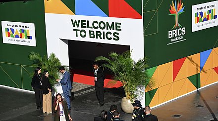 Саммит БРИКС открывается в Рио-де-Жанейро