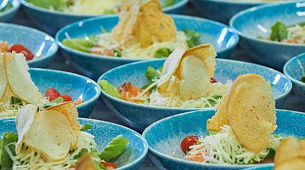 Латвия столкнулась с серьезным кризисом в сфере общепита