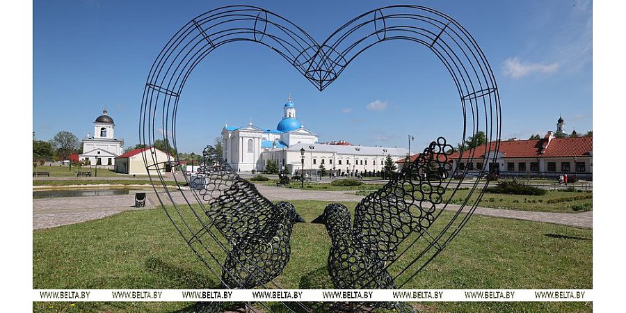 "Приходится спасать наши вековые устои". Почему Александр Лукашенко уделяет столько внимания монастырям