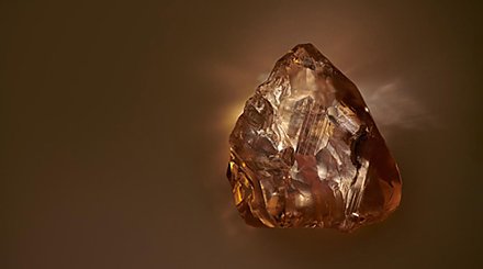 Крупнейший в истории России алмаз оставили необработанным