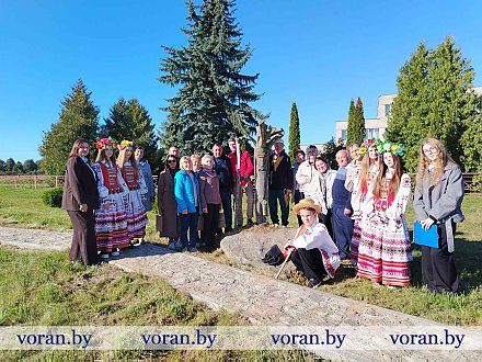 Гигантские камни и столетний орган 