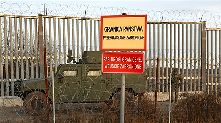 Польша начала строить новое заграждение на границе с Беларусью