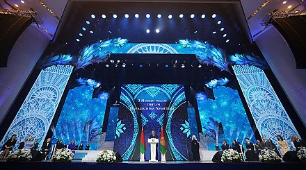 Напутствие в Рождество, прививка от "бешенства", подарок Господа и присяга судей. Итоги недели Президента