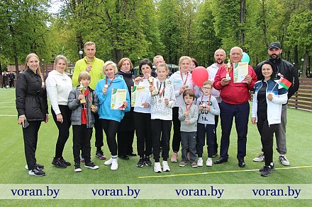 Маленькие спортивные победы во имя юбилейной Великой. В Вороново прошло семейное состязание «Мама, папа, я — спортивная семья!»