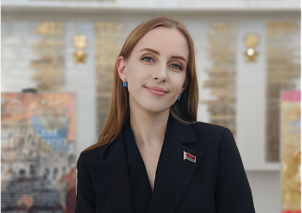 Александра Рекеть: "Будущее страны — в руках молодых"