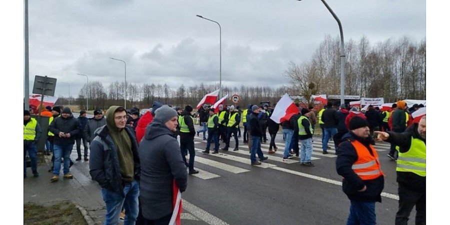 Польские фермеры заблокировали КПП на границе с Украиной