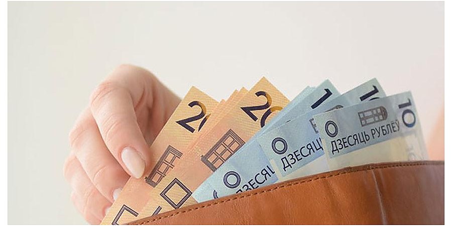 Ограничения на выплату пенсии за выслугу лет отменят с 1 января 2026 года для работающих госслужащих