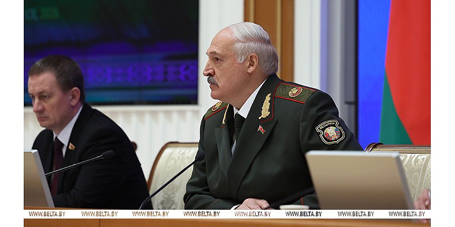 Итоги комплексной проверки Вооруженных Сил. Лукашенко собрал военных для "разбора полетов"