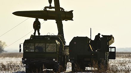 Политолог: ядерное оружие - однозначный аргумент того, что страна находится в большей безопасности