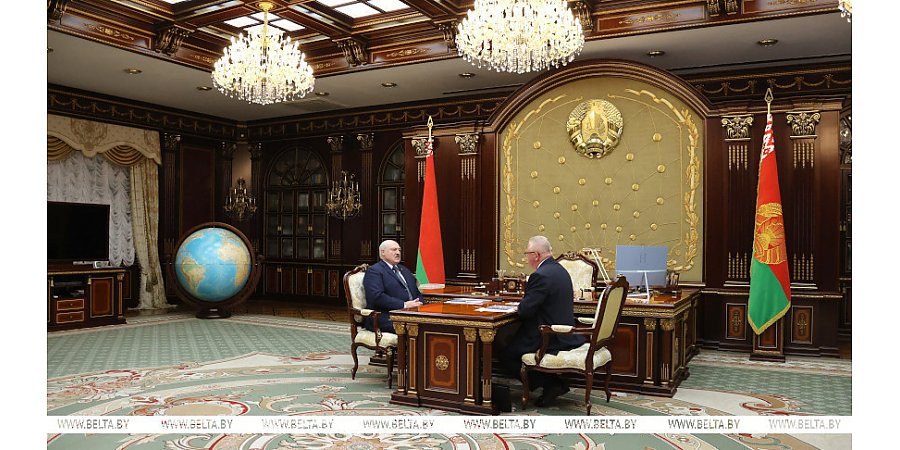Александр Лукашенко о президентских выборах в Беларуси: постараемся провести так, чтобы комар носа не подточил