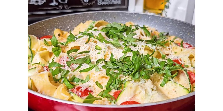 Вкусно и ароматно: рецепт пасты с кабачками и сливочным сыром