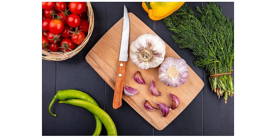 Осторожно обращайтесь с ножом: народные приметы на 21 апреля 2026