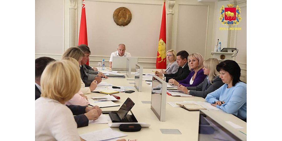 Юрий Караев обсудил развитие предприятий региона с «Беллегпромом»