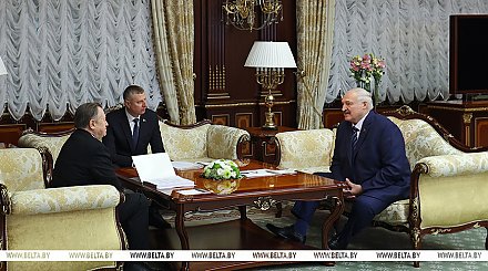 О близости с Россией, политике Трампа и Совете мира. Лукашенко ответил на фейки и конспирологию