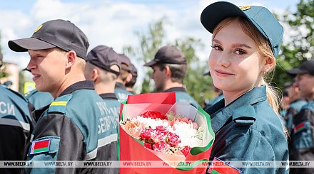 Александр Лукашенко поздравил пожарных-спасателей с профессиональным праздником