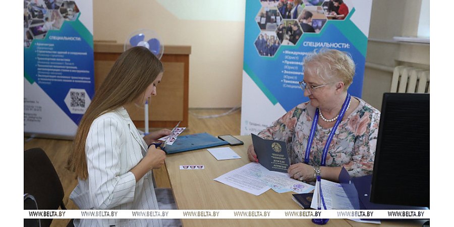 Какие специальности стали самыми популярными у поступающих в вузы в 2024 году, рассказал эксперт