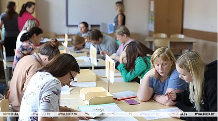 Колледжи Беларуси начинают прием документов на уровень среднего специального образования