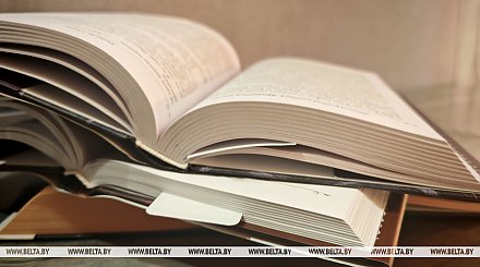 "Чытаем па-беларуску". Медийные персоны озвучили знаменитые строки, ролики набирают популярность в Сети