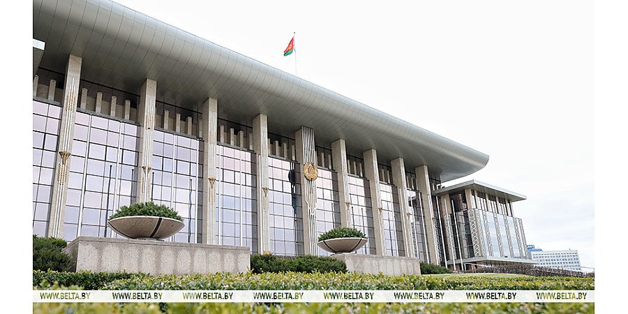 Александр Лукашенко проведет переговоры с генсекретарем ЦК Компартии Вьетнама То Ламом, который 11-12 мая посетит с визитом Беларусь