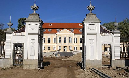 The Volovichi Palace in Svyatsk is planned to be partially opened for guests by early next year. What work is being done on the renovation project?