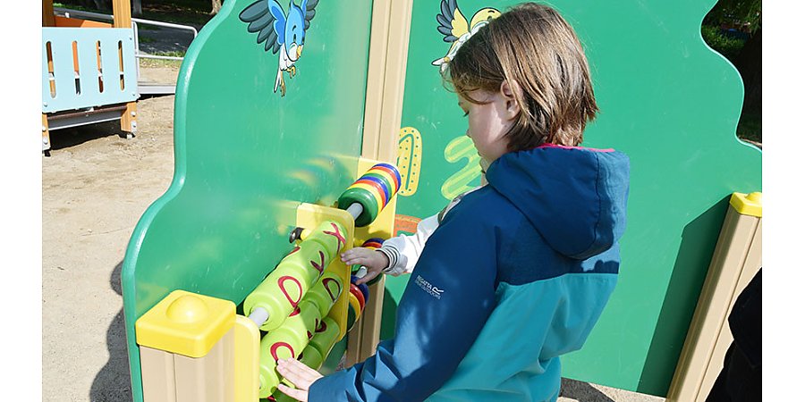 В Гродно открылась первая в регионе инклюзивная игровая площадка для детей