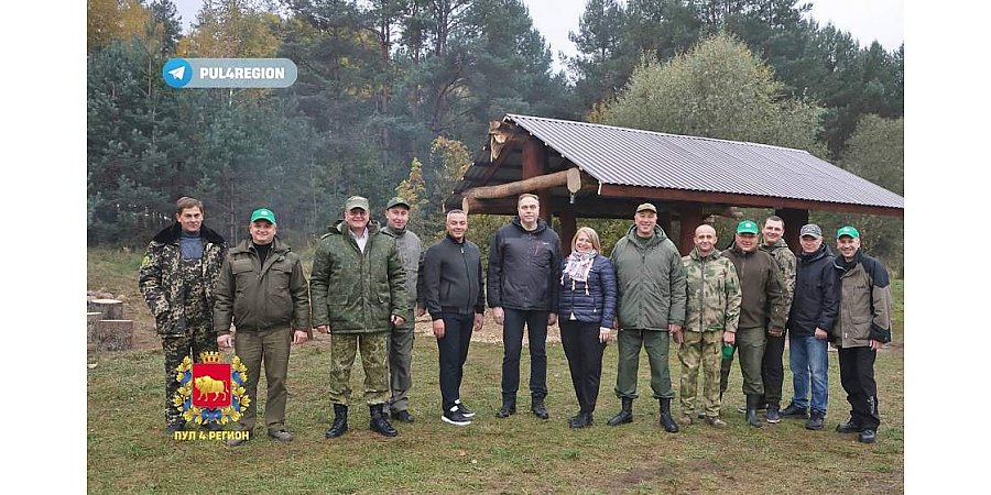 Беседка из дуба и аллея деревьев на берегу Августовского канала! Руководство Гродненской области приняло участие в акции «Аднавім лясы разам!»