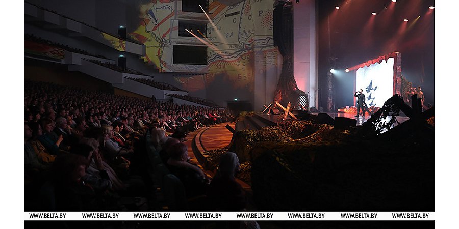 "История ожила на сцене, и ты как будто в ней". Что почувствовали минчане после концерта-реквиема "Каждый третий"