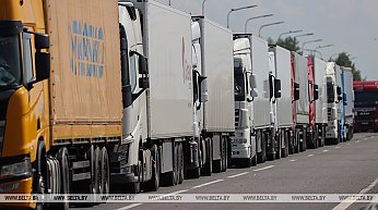 ГПК: более 1 тыс. фур и легковушек ожидают на границе въезда в ЕС