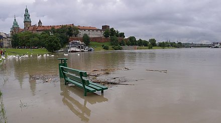 Мощные штормы и ливни обрушились на Польшу, есть пострадавшие и разрушения
