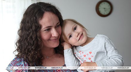 Александр Лукашенко: мудрость, терпение и любовь матерей помогают находить в жизни верный путь