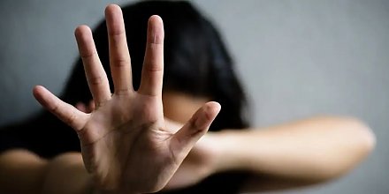 Сделай верный шаг в критической ситуации. Откажись от насилия! (инфографика)