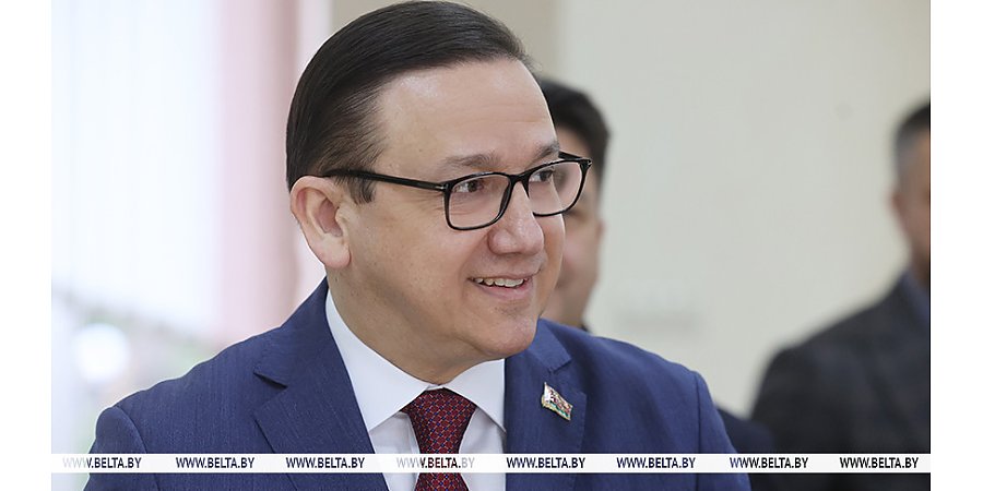 Здоровье, семья, труд на земле. О чем Перцов говорил со студентами гродненского аграрного вуза