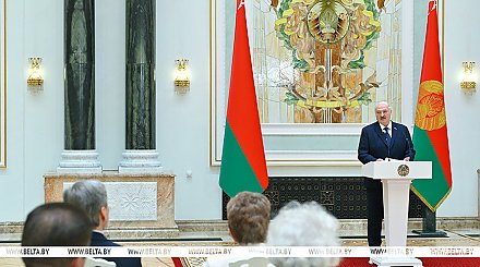Александр Лукашенко в преддверии священного праздника Дня Победы вручил государственные награды