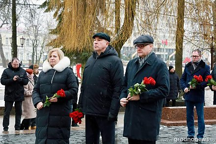 В Гродно состоялся торжественный митинг, посвященный Дню защитников Отечества и Вооруженных Сил Республики Беларусь