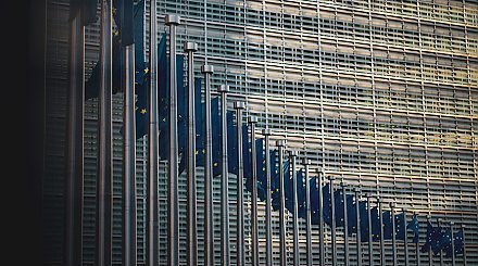 Еврокомиссия предложила полностью запретить странам ЕС закупать газ в России