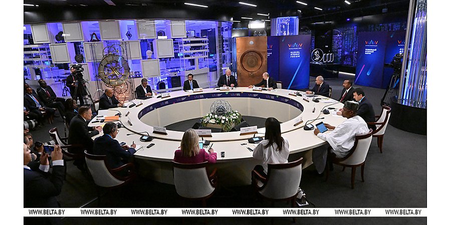 Александр Лукашенко заявил о планах договориться с Владимиром Путиным о строительстве в Беларуси второй АЭС