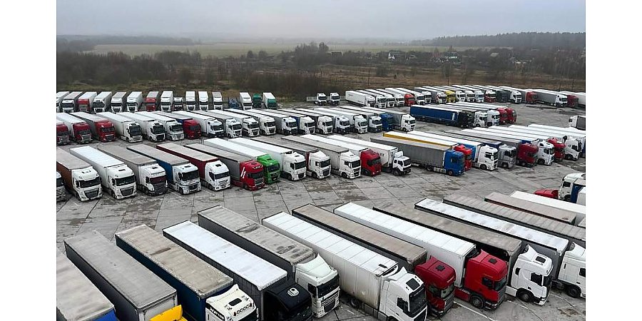 На спецплощадках размещены более 1 тысячи оставшихся в Беларуси литовских фур