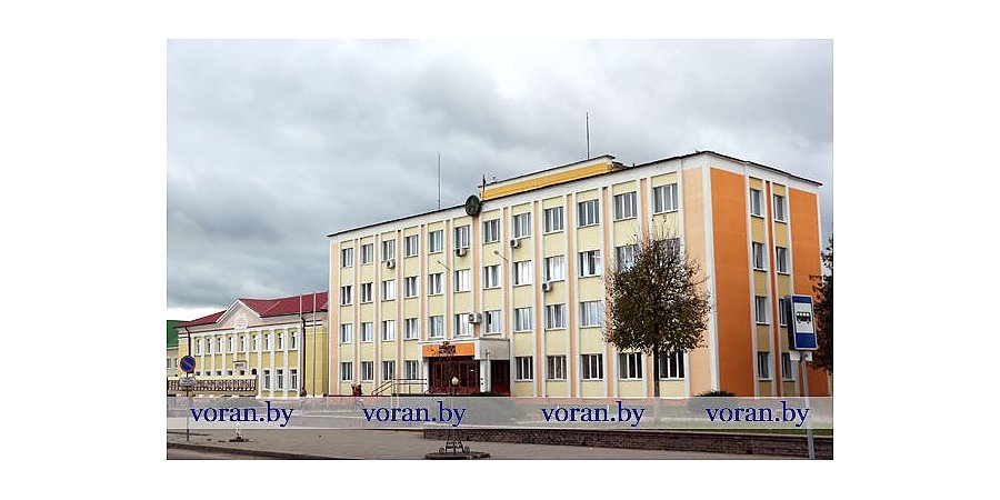 В Вороновском райисполкоме прошла субботняя прямая линия