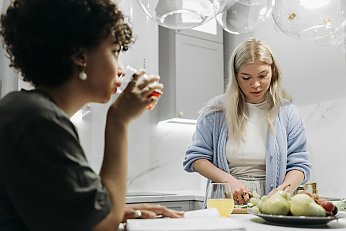 Поднимают сахар в крови: диетолог рассказала, какие продукты лучше исключить из вечернего рациона